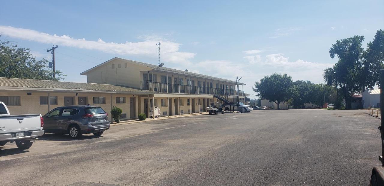 Brady Gold Key Inn מראה חיצוני תמונה