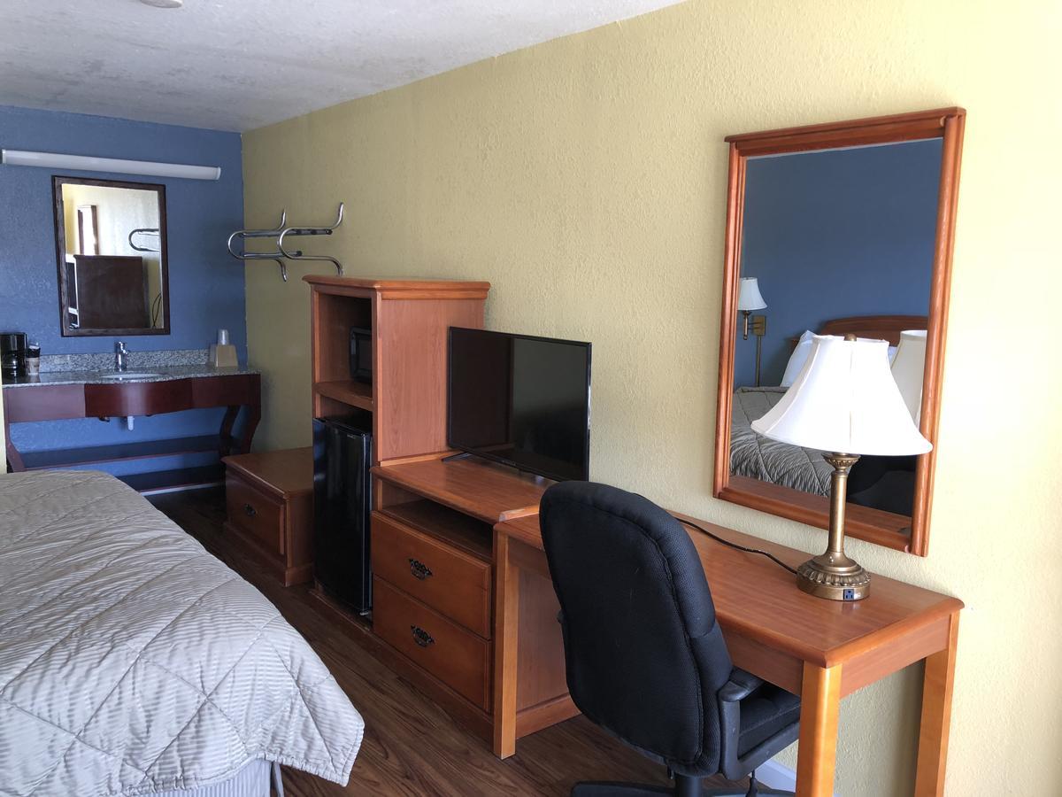 Brady Gold Key Inn מראה חיצוני תמונה