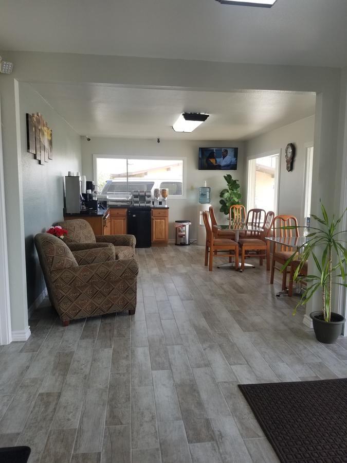Brady Gold Key Inn מראה חיצוני תמונה