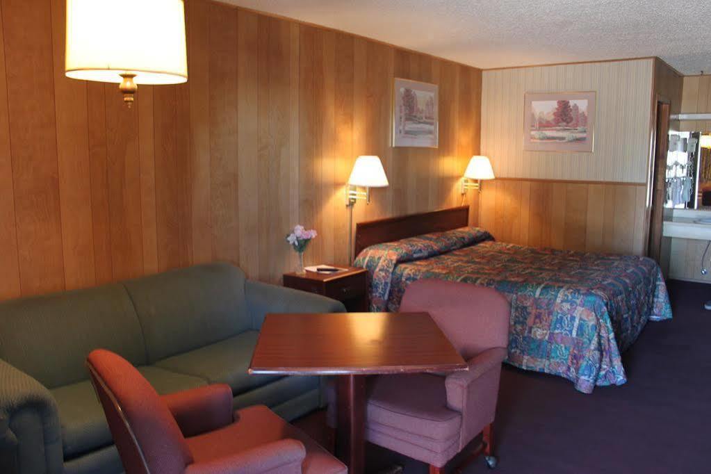 Brady Gold Key Inn מראה חיצוני תמונה
